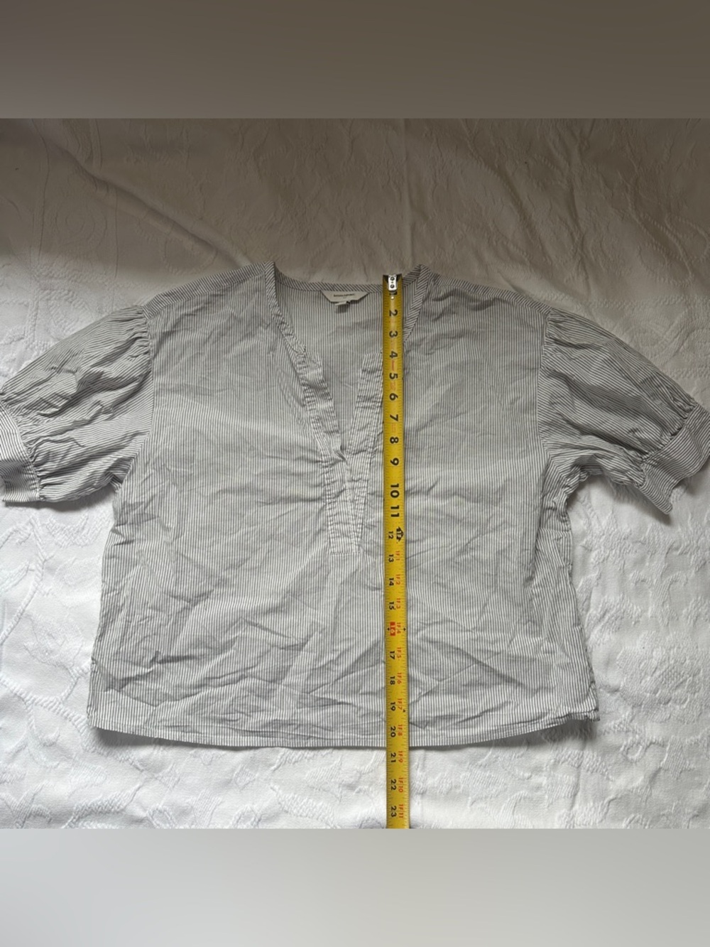 Banana Republic striped V-Neck Blouse